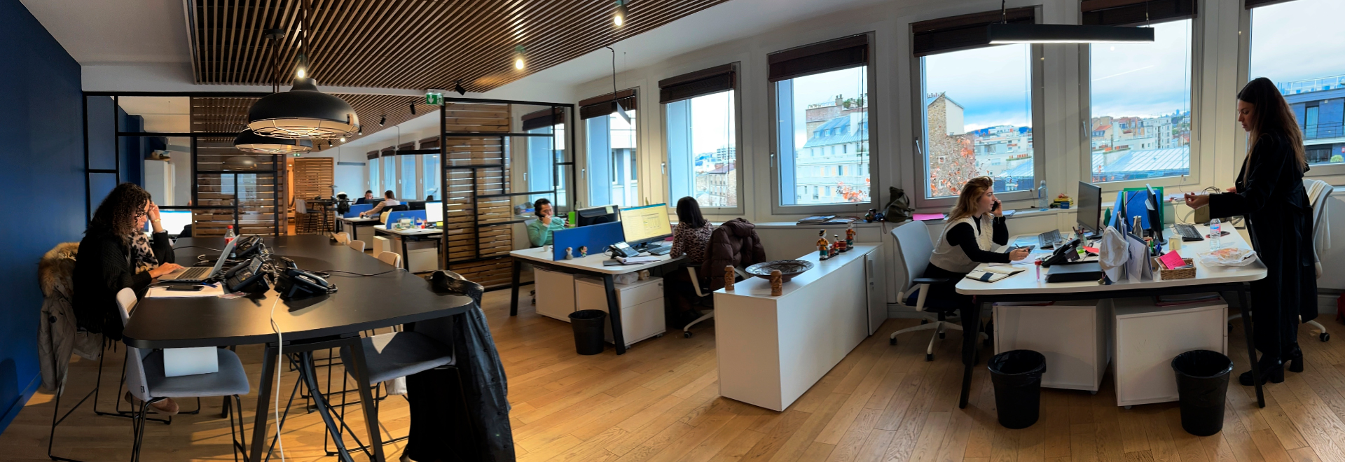 open space des bureaux du siège Syltours