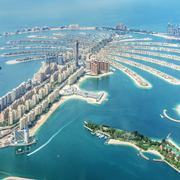 image avec une vue aérienne de l'île de Dubai Palm Jumeirah