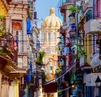 images des rues colorées de cuba